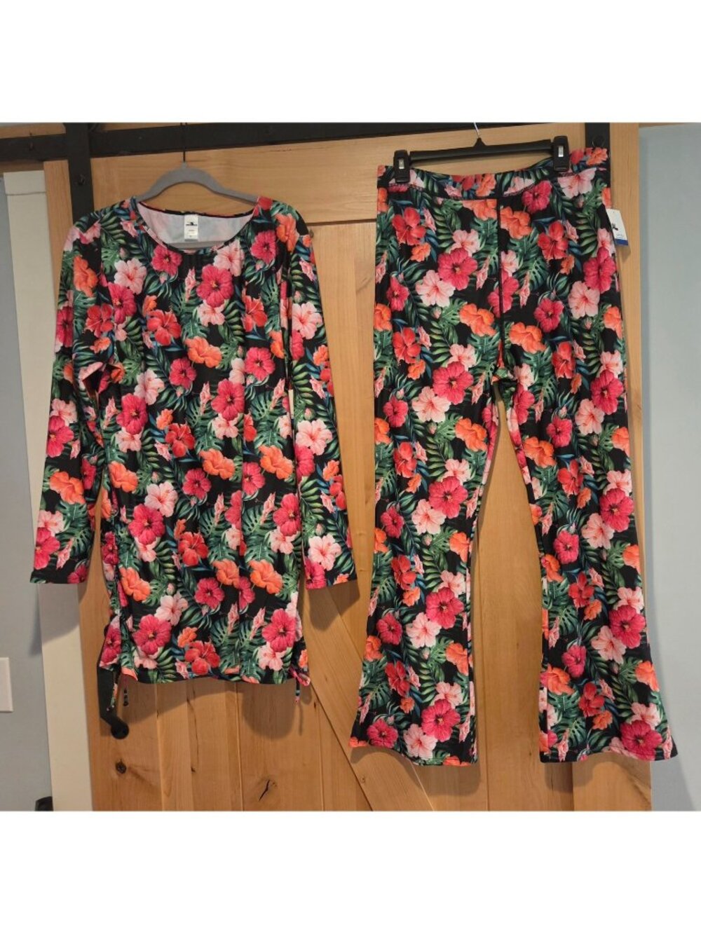New! Dreamwave Size XL Floral 2 Piece Modest Swim Shirt & Pants UPF 50+ Wide-Leg